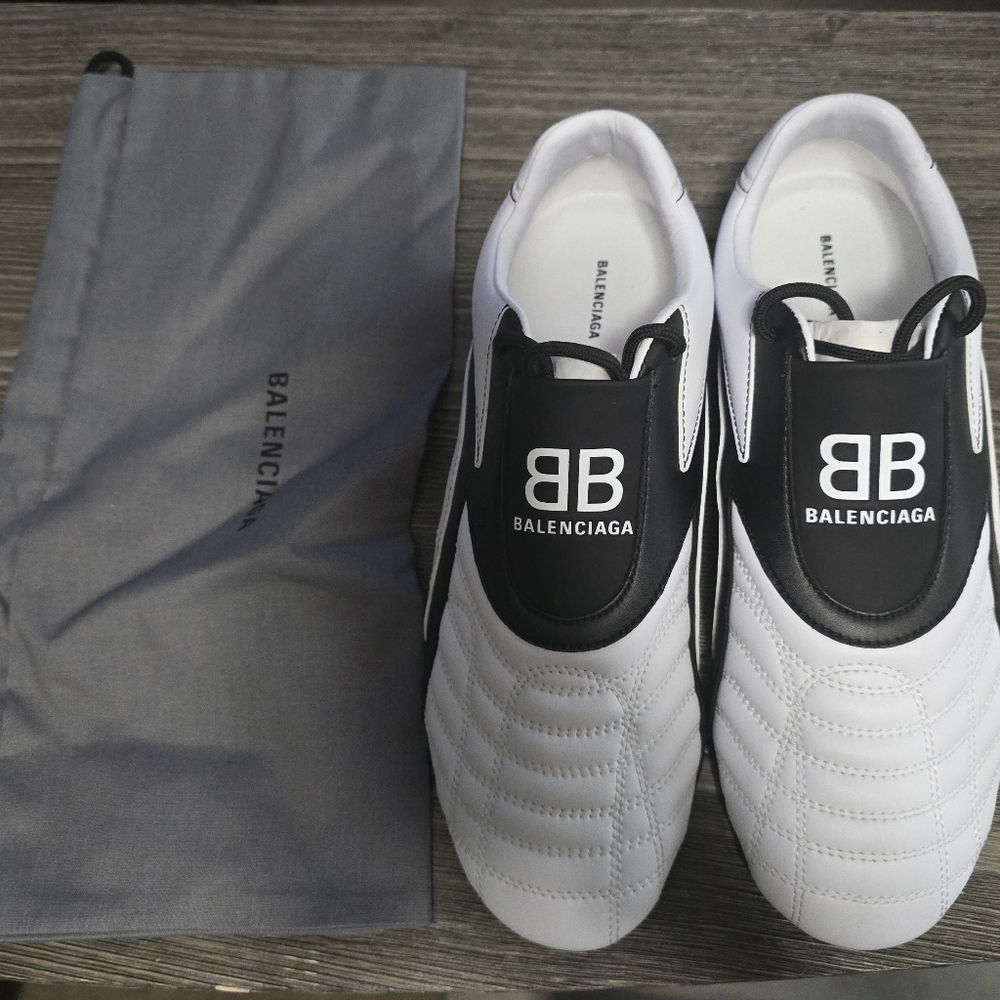 New Balenciaga White and Black Zen Sneakers size 39